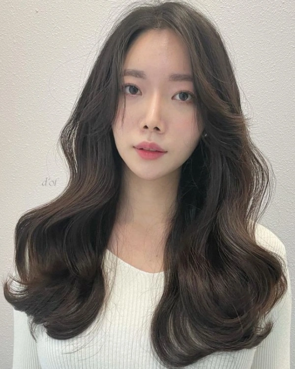 ทรงผมมัดมวยครึ่งหัว